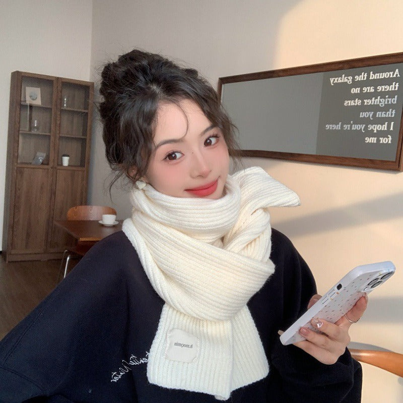 Women's scarves that make you look fairer